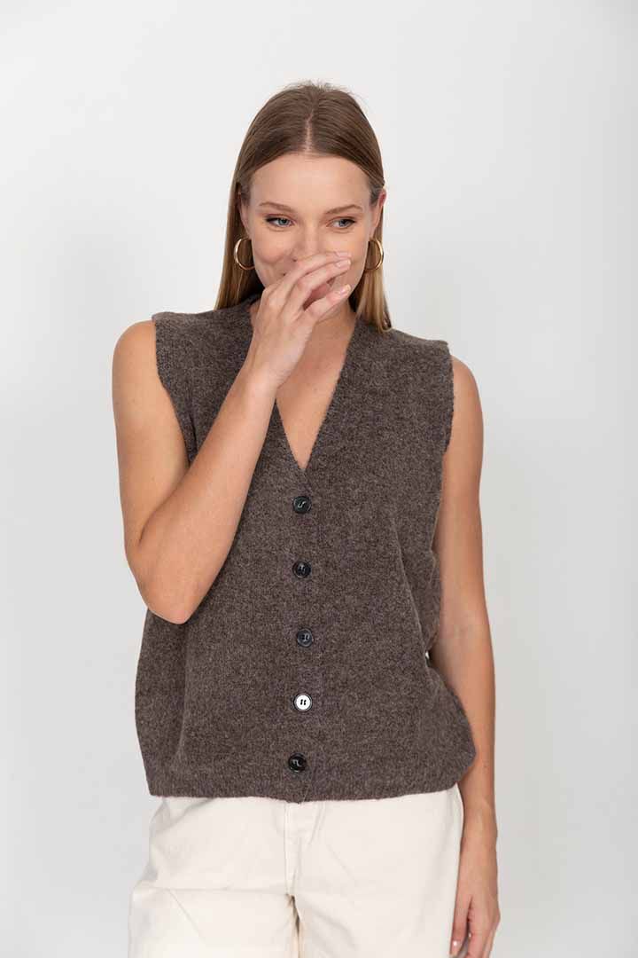 ����� ��