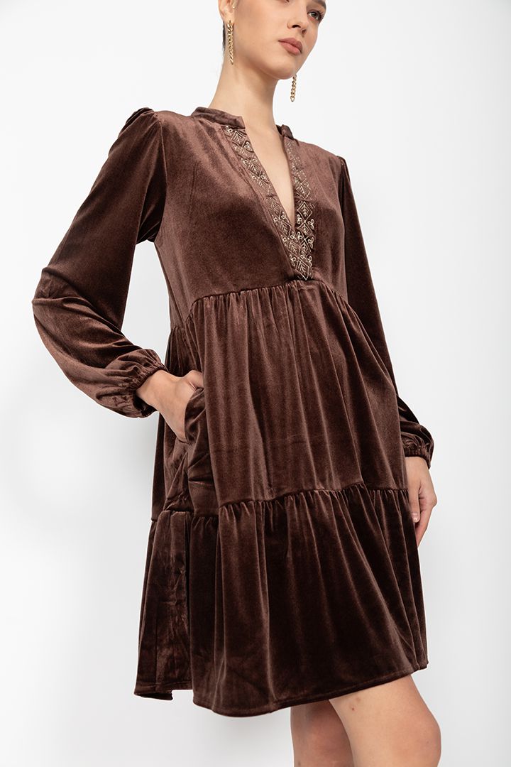 ���� ���