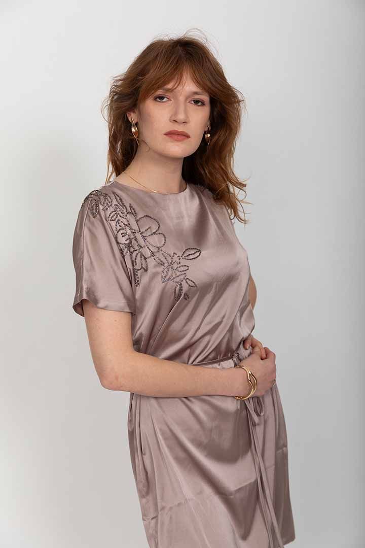 ���� ����