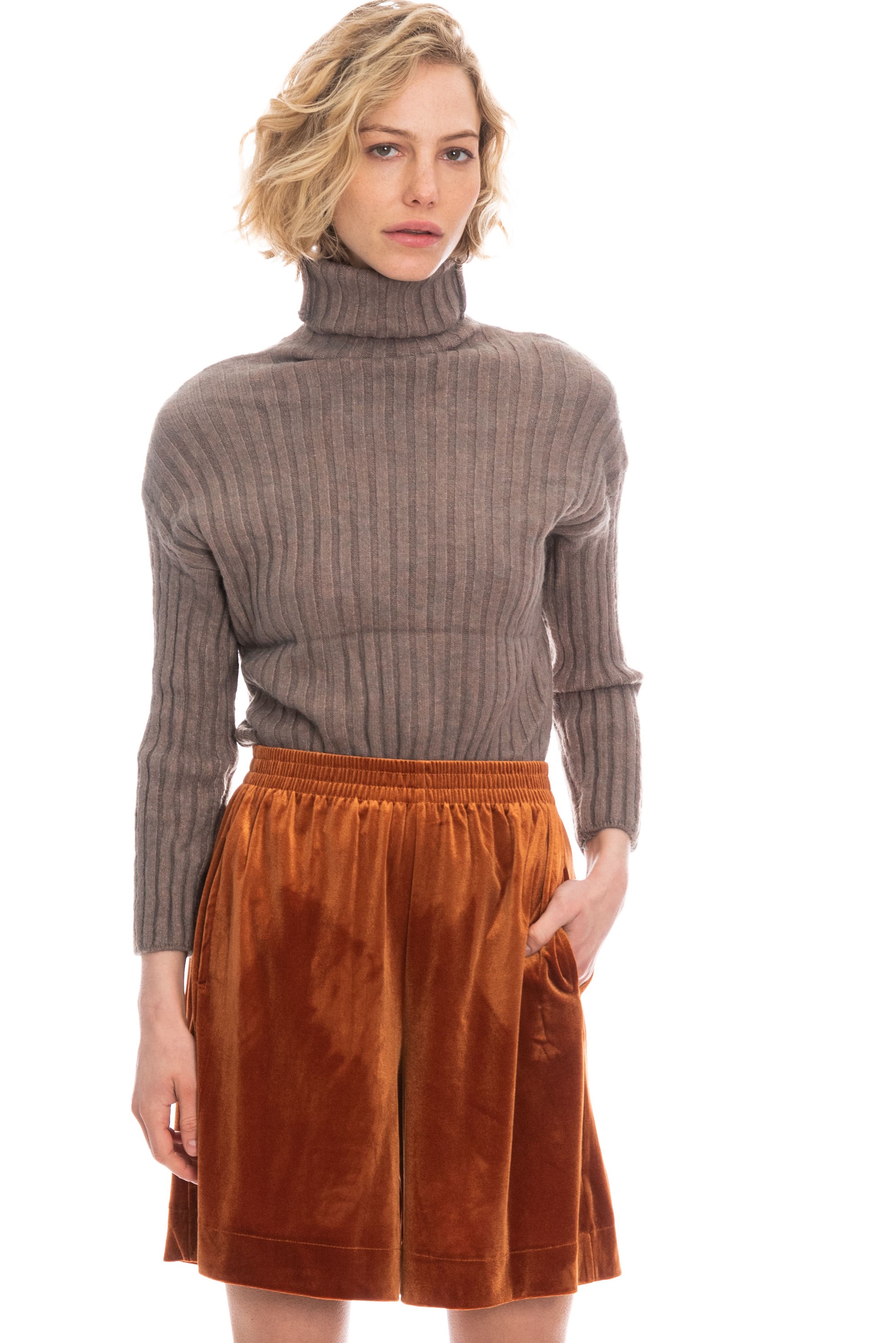 ���� ����